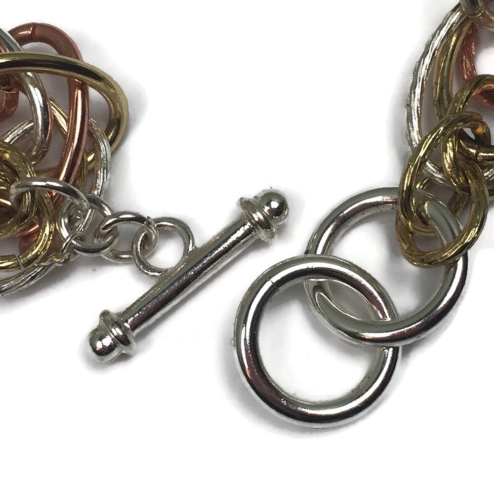 Tri-Color Interlocking Ring Chain Toggle Necklace - image 6